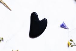 Gua Sha ČERNÝ OBSIDIÁN - masážní kámen | zKokosu
